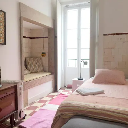 게스트하우스 The Color 3*