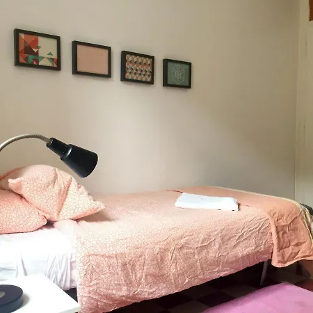 ゲストハウス The Color 3*