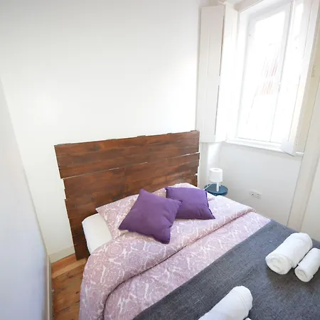 בית הארחה The Color 3*