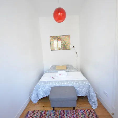 The Color בית הארחה ליסבון